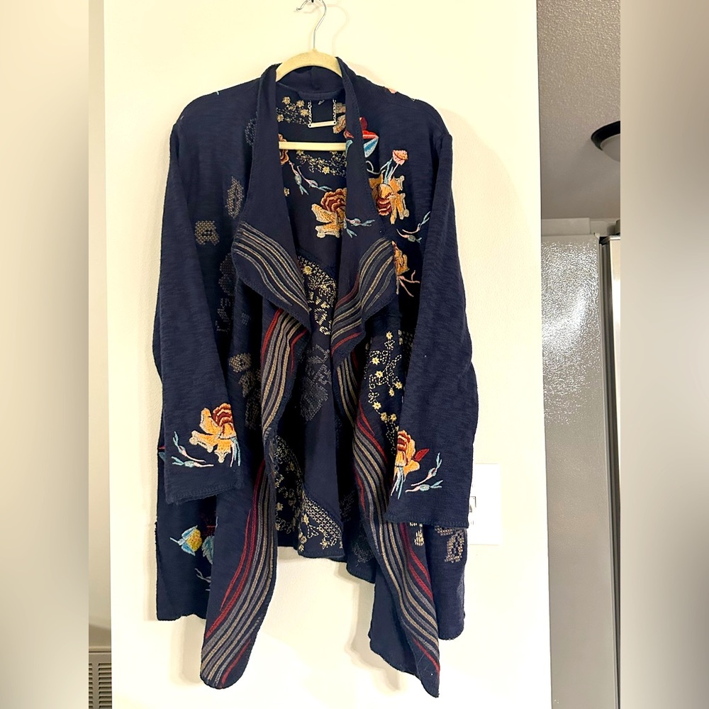 COPY - Paparazzi by BIZ Long sleeve cardigan with embroidery